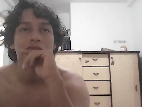 Chat XXX en directo de EthanKing__