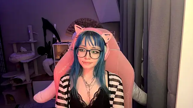 SaxonDibs Chat XXX live