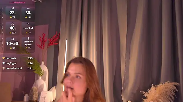 Kiimberley Adlı Modelin Canlı XXX Sohbeti