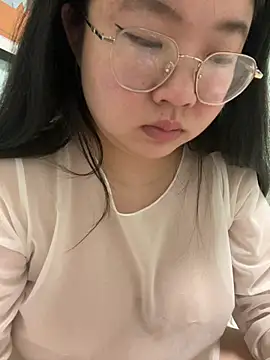 xxwang20 Adlı Modelin Canlı XXX Sohbeti