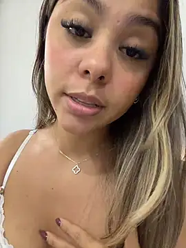 Chat XXX en directo de tuckersabrina