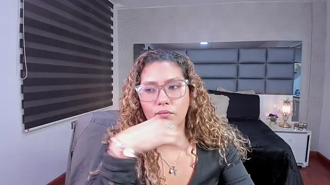 Chat XXX ao vivo de Yanna_Jonness