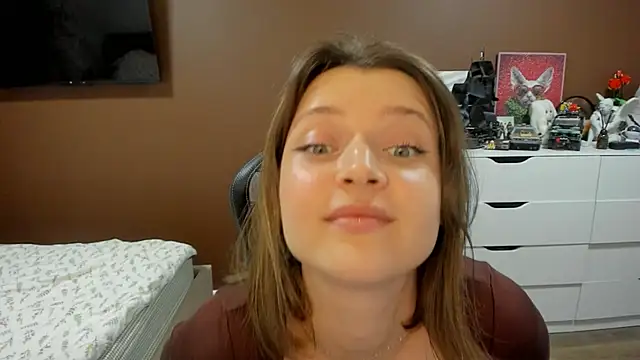 SoniNesti Chat XXX live