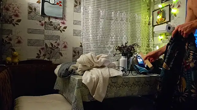 XXX chat uživo modela Vuitton