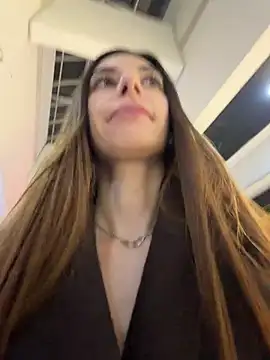 XXX chat uživo modela AmelieCrystal