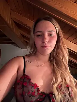 Naomi-Klein's Live XXX Chat