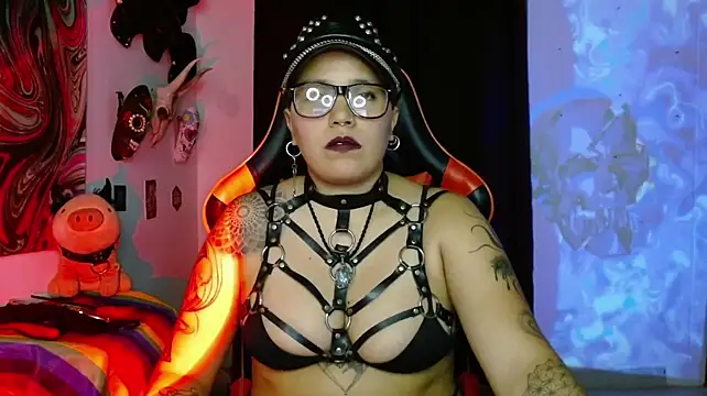 Chat +18 de LilithSharon ao vivo