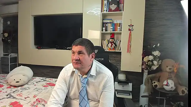 SpartacusDaddy48's Live XXX Chat