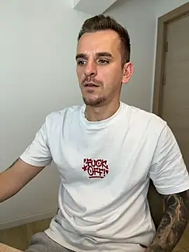 Chat XXX en directo de Huge_cock22cm