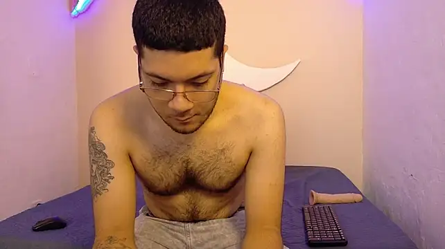 JacobMills_8 Live XXX-chat