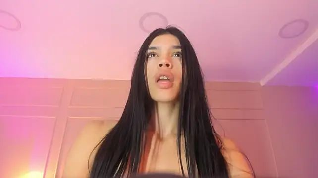 ALICESANDOVAL Adlı Modelin Canlı XXX Sohbeti