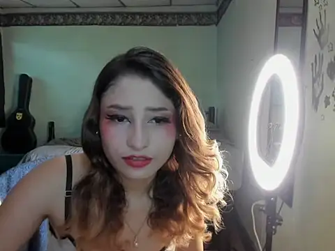 צ'אט XXX בשידור חי של AnnieLorin