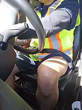 Онлайн чат XXX bigGirth4u