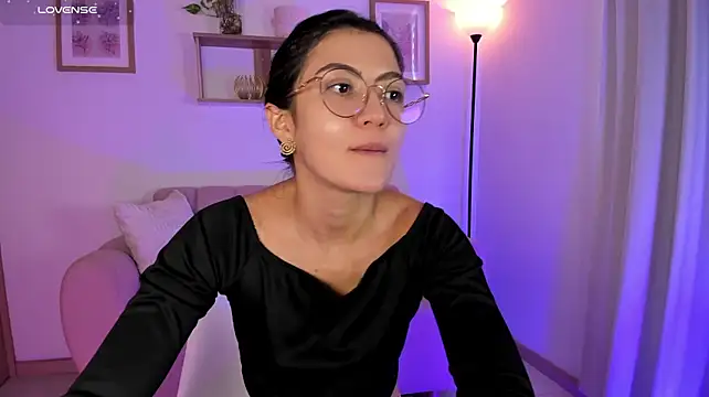 Lilabril Adlı Modelin Canlı XXX Sohbeti