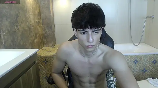 Nathan_Owen Adlı Modelin Canlı XXX Sohbeti