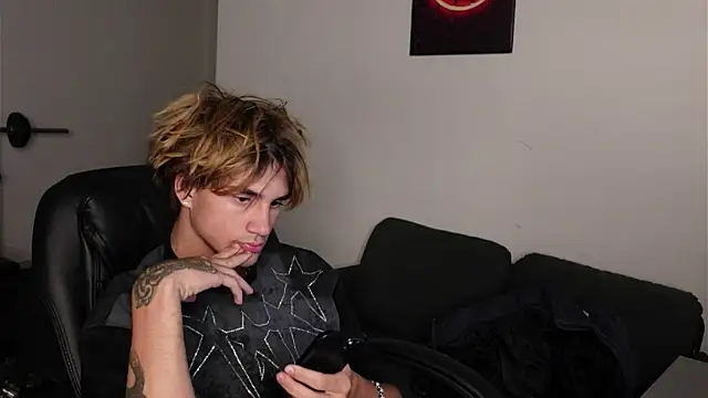 Denis_Wu – Live XXX-chat