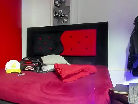 mark_splinter09 élő XXX-chatje