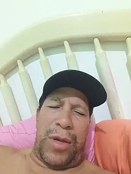 tutgfd Chat XXX live