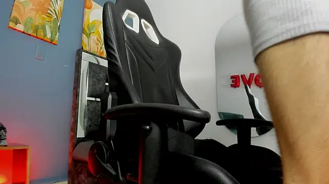 Živý XXX chat justin_twink20