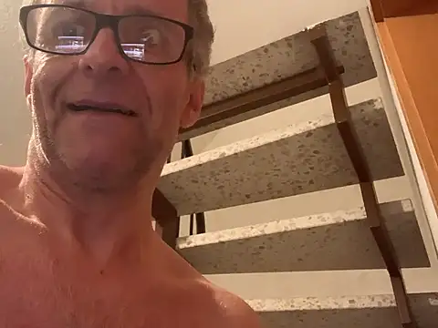 Онлайн чат XXX BiBoy4Al