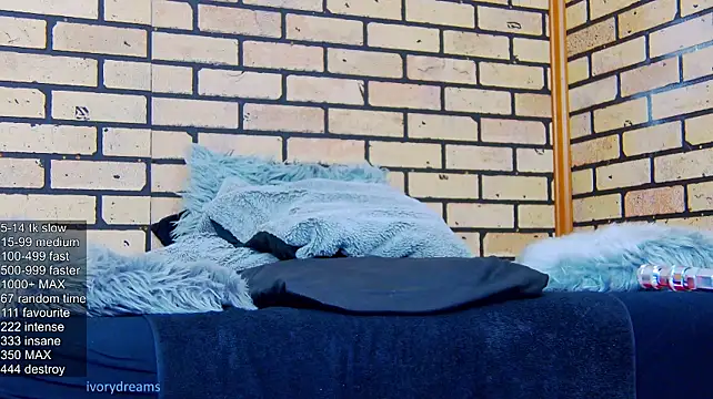 Živý XXX chat IvoryDreams
