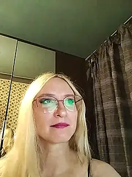XXX chat uživo modela Evelyn_Harris