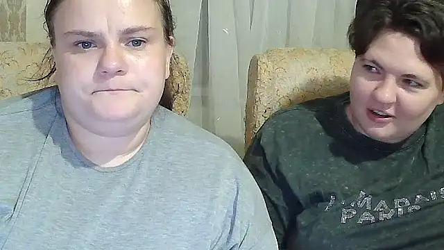 Chat +18 de EmmaXKristall ao vivo