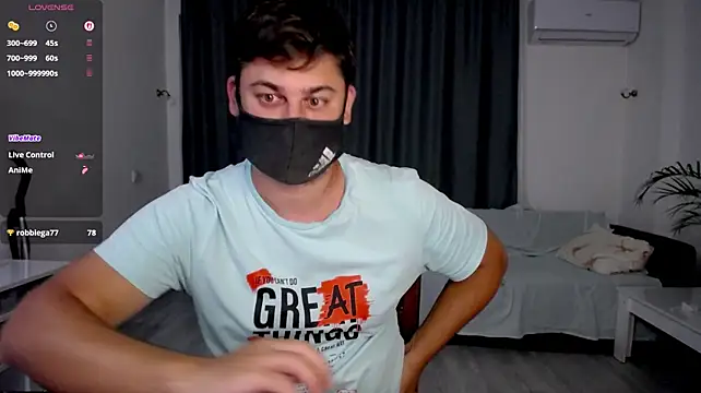Tomguys XXX чат на живо