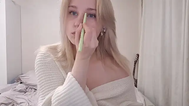 BloomMoon's Live XXX Chat