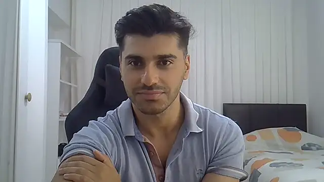 ciceroable Adlı Modelin Canlı XXX Sohbeti