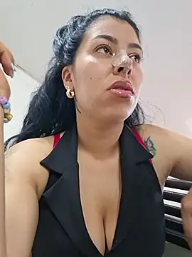 Luianna Live XXX-Chat