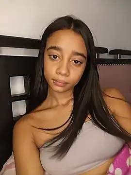 Zoe_Sweett18's Live XXX Chat