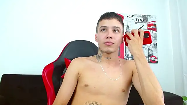 Cumandres18's Live XXX Chat