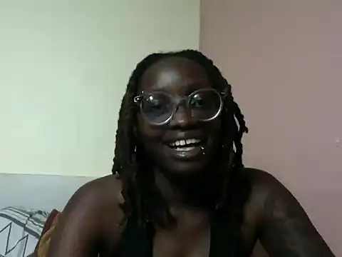 Chatroom XXX en direct de SexyAry