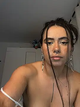 Samispank XXX чат на живо