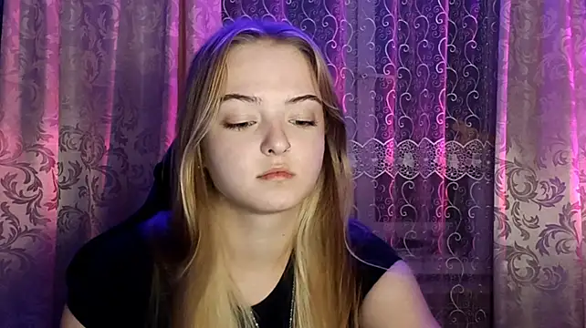 Nasty_Swetiexx's Live Chat Room