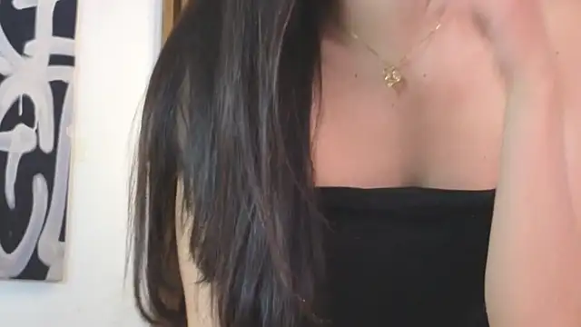 Sara_cutie_ Webcamshow