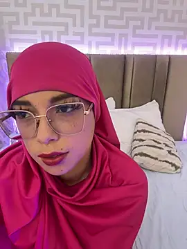 Chat XXX en directo de naishaa_