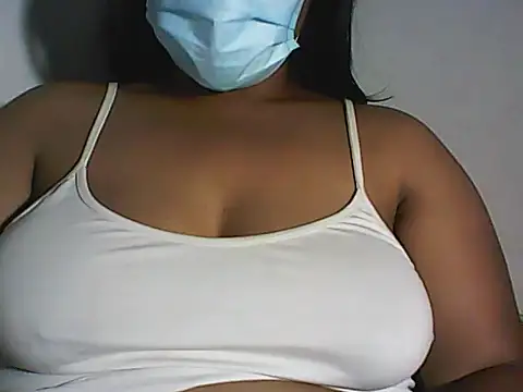 Chat XXX en directo de Artinah22