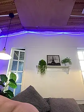 צ'אט XXX בשידור חי של Andrea_secret_