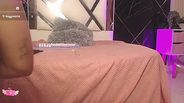 Athompzon Adlı Modelin Canlı XXX Sohbeti