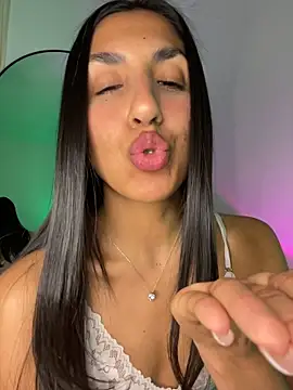 MaddyX__ Live XXX-chat