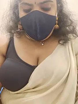 Floraa-Queen Live XXX-chat