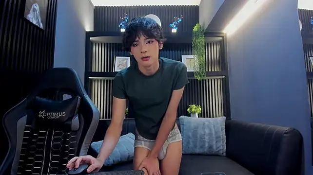 MathiasGreen_ Live XXX Chat