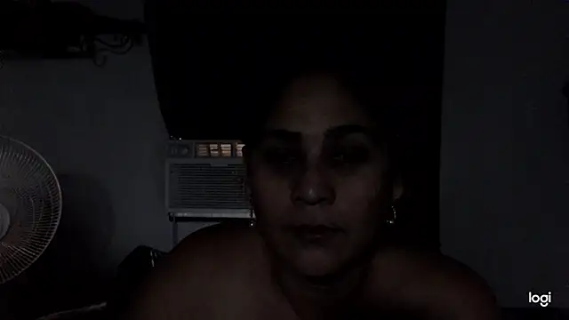 ihan_zara Chat XXX in diretta
