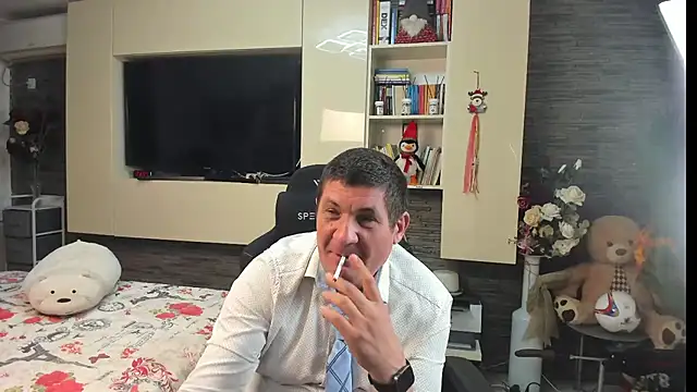 SpartacusDaddy48 Adlı Modelin Canlı XXX Sohbeti