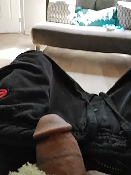 Ellionone XXX чат на живо