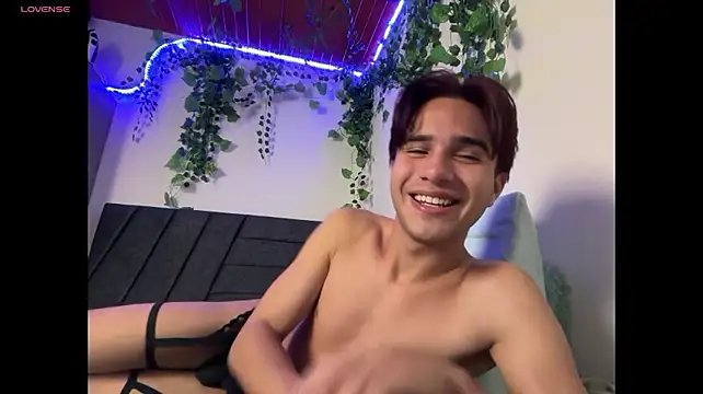 attlas1 webcam show