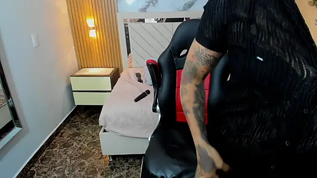 KAROLLJONES1's Live XXX Chat