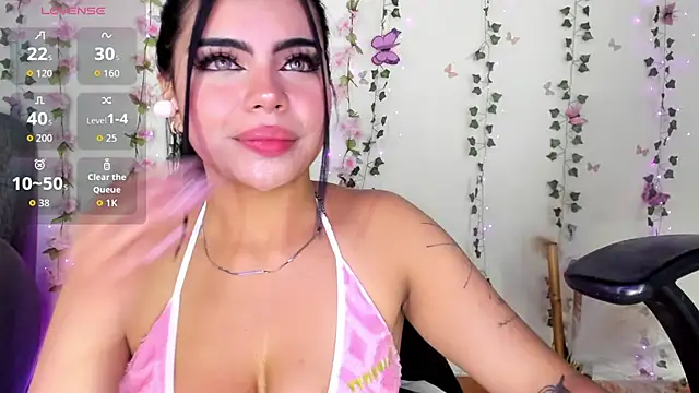 saray__jones Adlı Modelin Canlı XXX Sohbeti